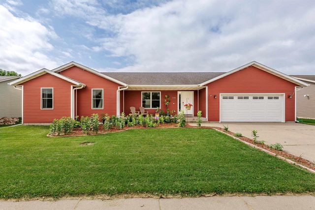 1118 Newport Lane, Holmen, WI 54636