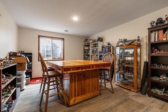1118 Newport Lane, Holmen, WI 54636