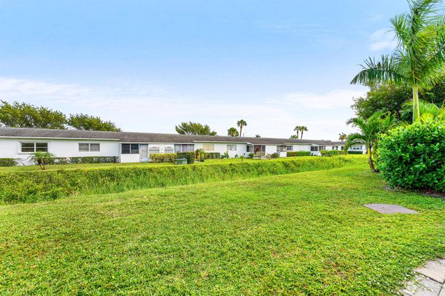 2638 Gately Drive E 1, West Palm Beach, FL 33415