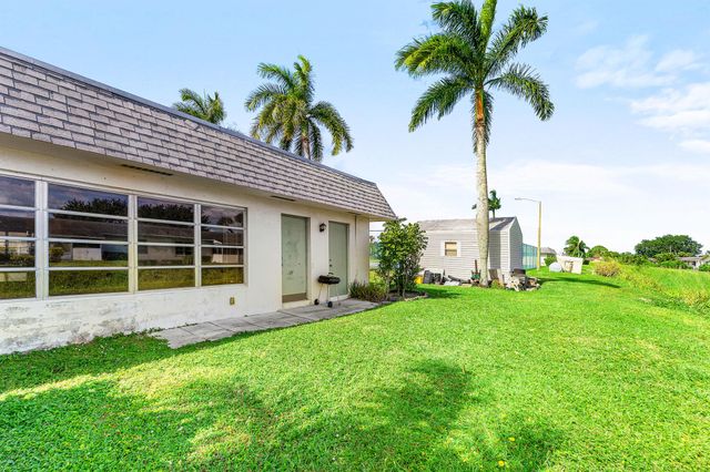 2638 Gately Drive E 1, West Palm Beach, FL 33415