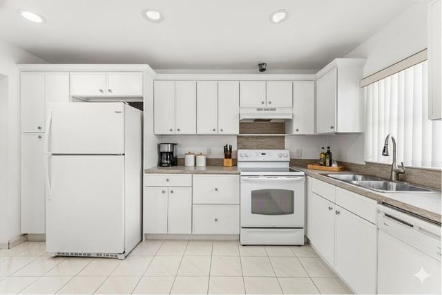 2638 Gately Drive E 1, West Palm Beach, FL 33415