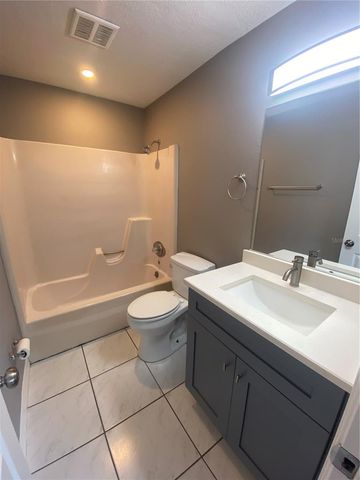 3405 W SLIGH AVENUE, Tampa, FL 33614