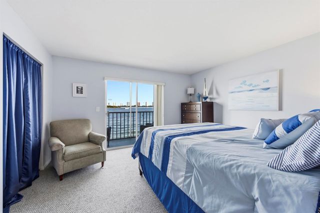 100 Doolen Court 203, North Palm Beach, FL 33408