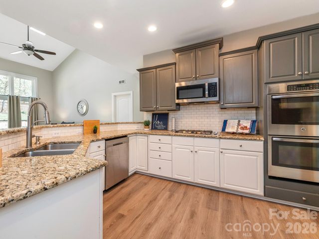 2824 Providence Spring Lane, Charlotte, NC 28270