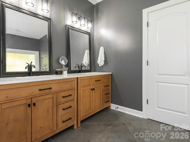 2824 Providence Spring Lane, Charlotte, NC 28270