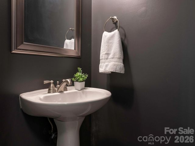 2824 Providence Spring Lane, Charlotte, NC 28270