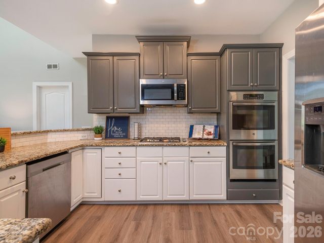 2824 Providence Spring Lane, Charlotte, NC 28270