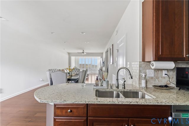 7922 Wistar Woods Ct, Henrico, VA 23228