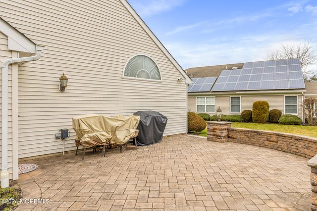 36 Ivy Hill Road, Lakewood, NJ 08701