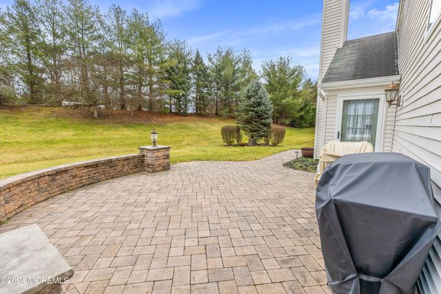36 Ivy Hill Road, Lakewood, NJ 08701