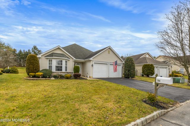 36 Ivy Hill Road, Lakewood, NJ 08701