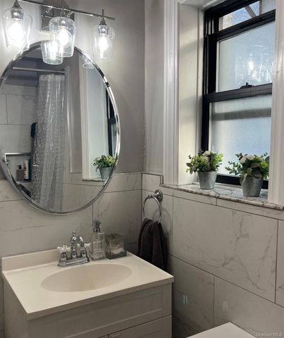 36 Pondfield Road W 2A, Bronxville, NY 10708