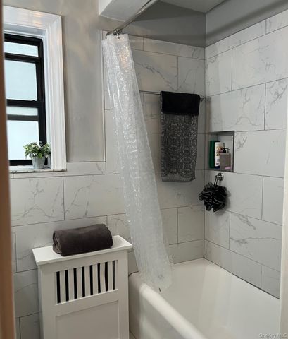 36 Pondfield Road W 2A, Bronxville, NY 10708