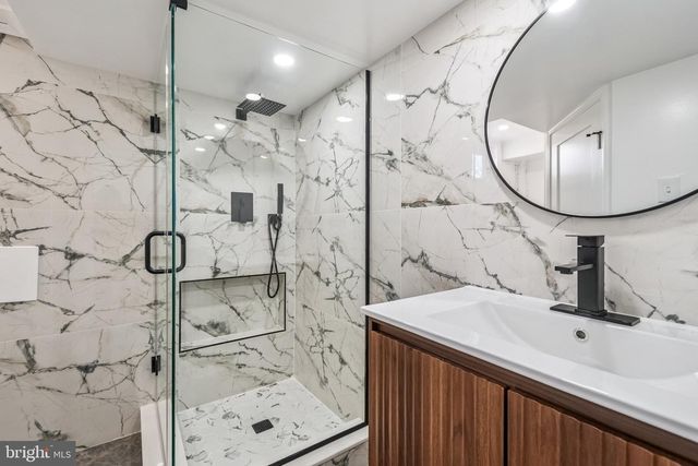 6301 JULIAN ST, Springfield, VA 22150