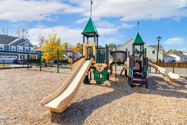 538 Rowanwood Way, Apex, NC 27523