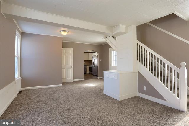 801 N MOUNTAIN RD, Harrisburg, PA 17112