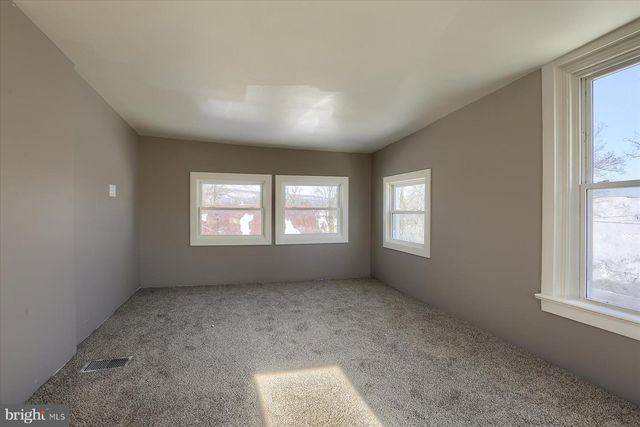 801 N MOUNTAIN RD, Harrisburg, PA 17112