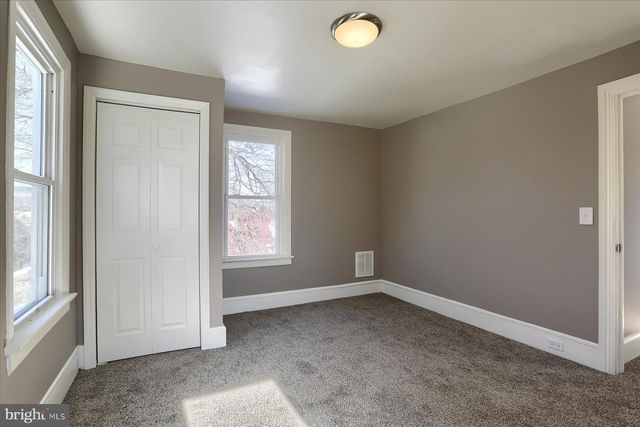 801 N MOUNTAIN RD, Harrisburg, PA 17112