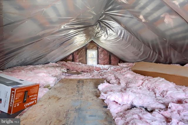 801 N MOUNTAIN RD, Harrisburg, PA 17112