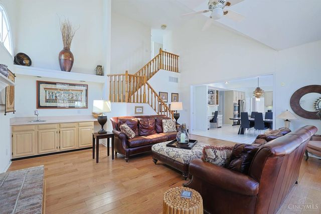 11108 Huntwicke Place, Blue Ash, OH 45241