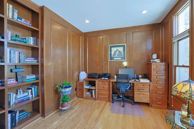 11108 Huntwicke Place, Blue Ash, OH 45241