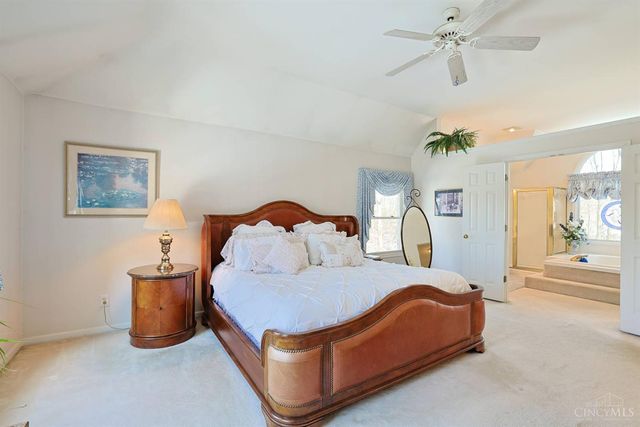 11108 Huntwicke Place, Blue Ash, OH 45241