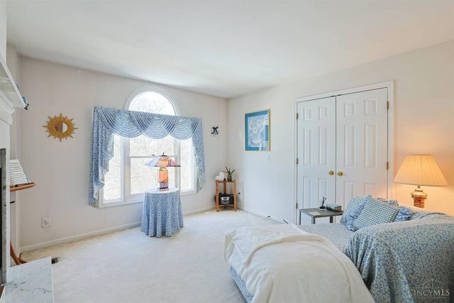 11108 Huntwicke Place, Blue Ash, OH 45241