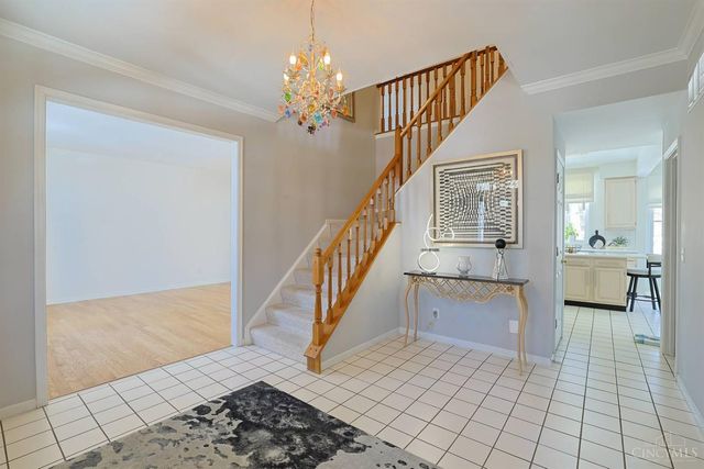 11108 Huntwicke Place, Blue Ash, OH 45241