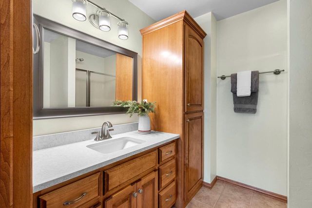 821 KILLARNY TRAIL, De Pere, WI 54115