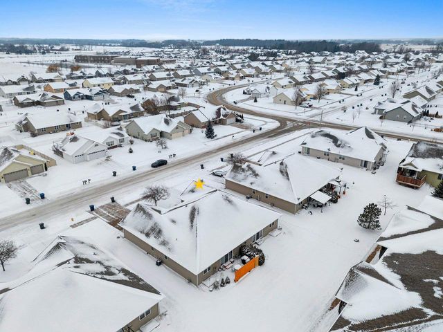 821 KILLARNY TRAIL, De Pere, WI 54115