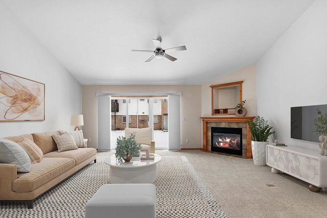 821 KILLARNY TRAIL, De Pere, WI 54115