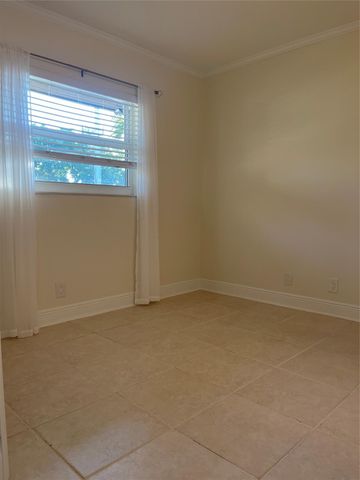 2901 NE 51st St 10, Fort Lauderdale, FL 33308