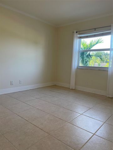 2901 NE 51st St 10, Fort Lauderdale, FL 33308