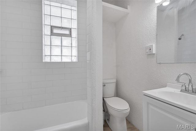 4163 Walsh Street, St Louis, MO 63116