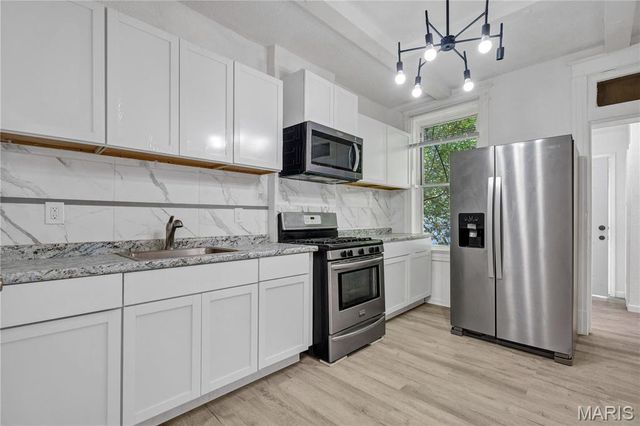 4163 Walsh Street, St Louis, MO 63116