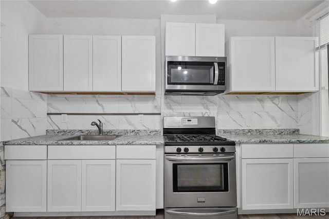 4163 Walsh Street, St Louis, MO 63116