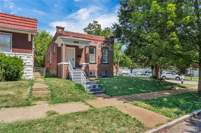 4163 Walsh Street, St Louis, MO 63116