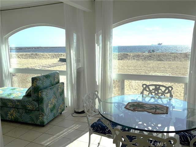 1319 Seal Way, Seal Beach, CA 90740