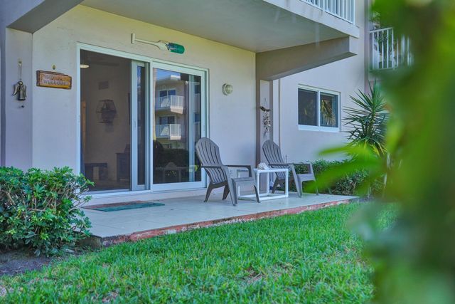 311 E Ocean Avenue 102, Lantana, FL 33462