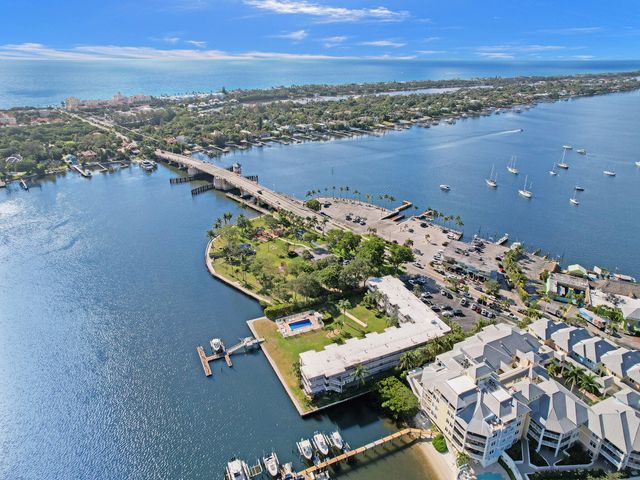 311 E Ocean Avenue 102, Lantana, FL 33462
