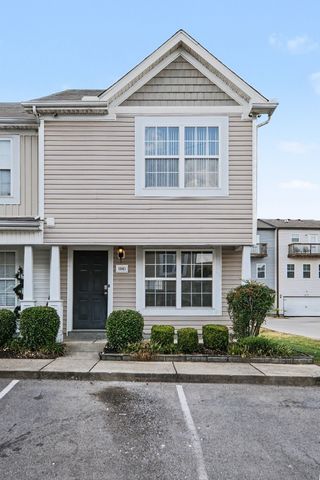 1041 Arlene Dr, La Vergne, TN 37086