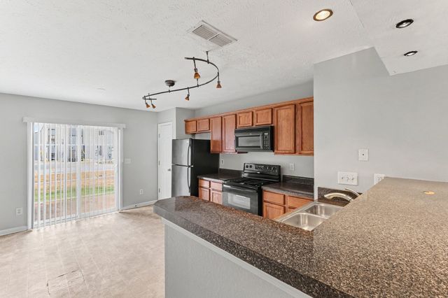 1041 Arlene Dr, La Vergne, TN 37086