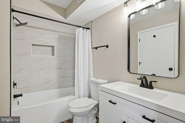 10-B SANDSTONE CT, Annapolis, MD 21403