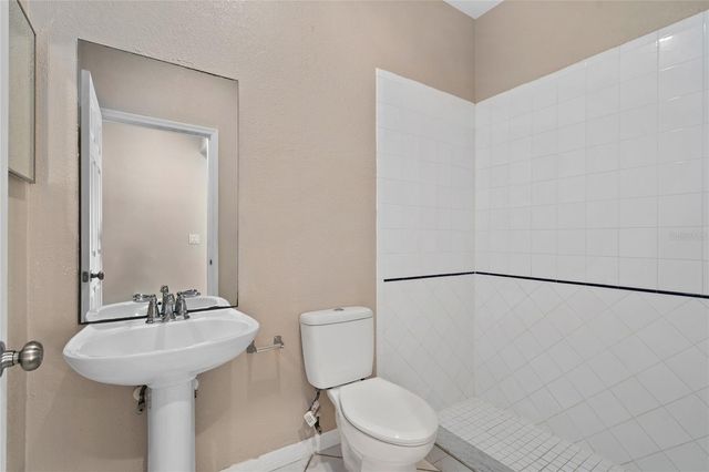 13821 AMBERLEIGH ROAD, Orlando, FL 32837