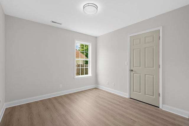 227 Periwinkle Way, Dalton, GA 30721
