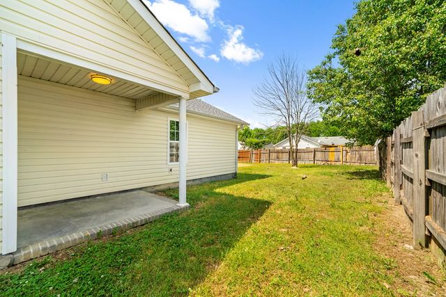 227 Periwinkle Way, Dalton, GA 30721