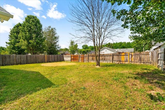 227 Periwinkle Way, Dalton, GA 30721