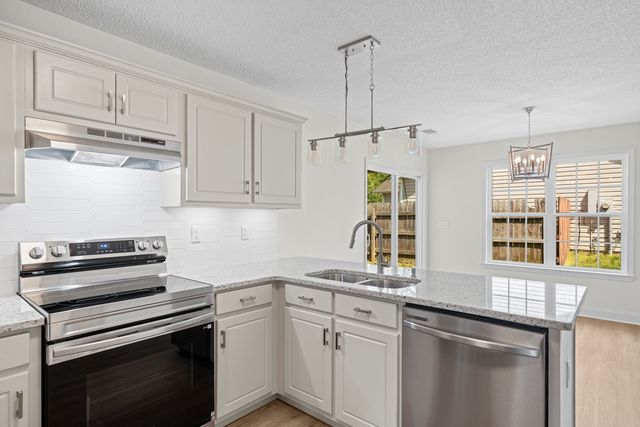 227 Periwinkle Way, Dalton, GA 30721