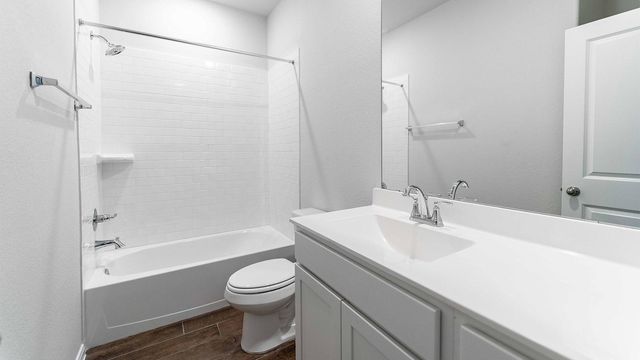 2730 Ruby Laurel Drive, Iowa Colony, TX 77583