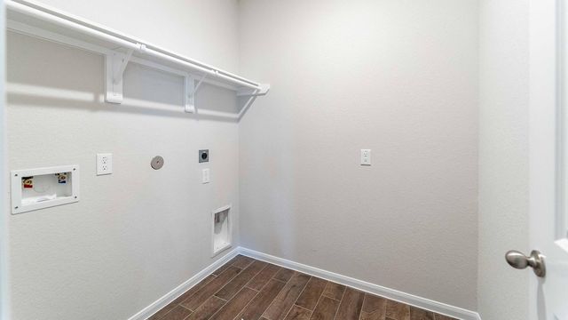 2730 Ruby Laurel Drive, Iowa Colony, TX 77583